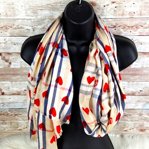 NWT, The Blanket Wrap, Taupe, Denim, and Red Hearts, 21"W x 74"L Great for VDay! - Picture 4 of 4